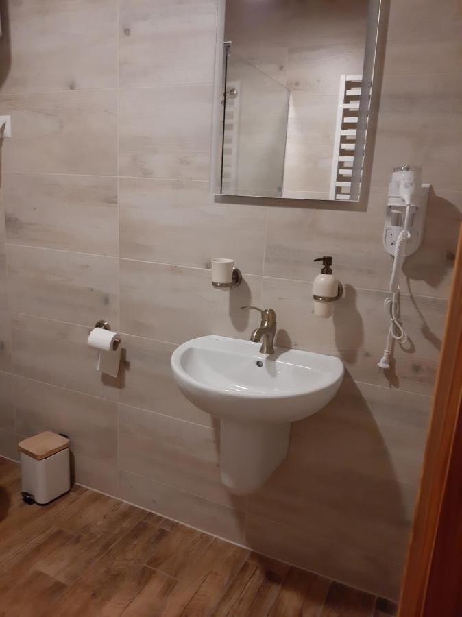 Pod Koziorozcami Hotel Trzebiechow Luaran gambar